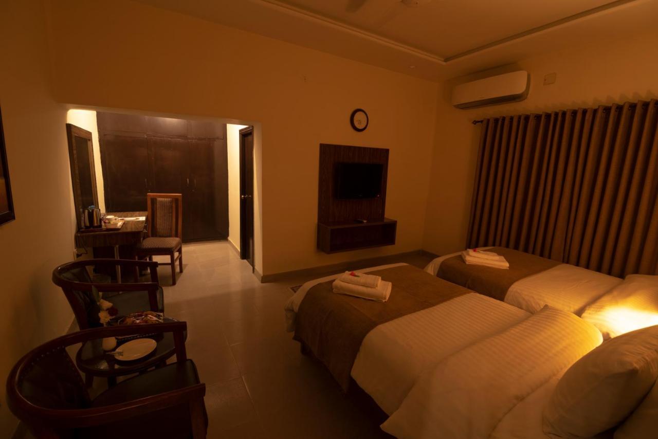 Hotel One Lalazar Multan Exteriér fotografie
